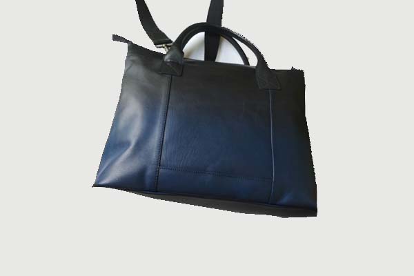 BLUE LEATHER BAG | Giacinta International